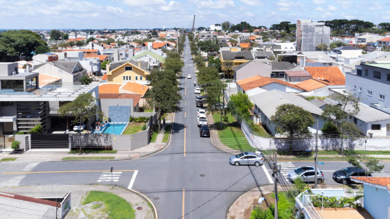 Imagem Terreno à Venda, 660 m² em Jardim Das Américas - Curitiba
