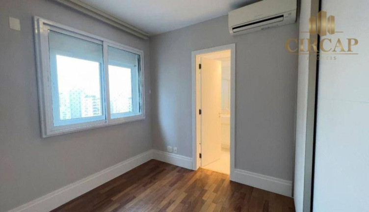 Imagem Apartamento com 3 Quartos à Venda, 223 m² em Itaim Bibi - São Paulo