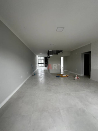 Imagem Casa com 3 Quartos à Venda, 212 m² em Três Rios Do Norte - Jaraguá Do Sul Imagem Casa com 3 Quartos à Venda, 212 m² em Três Rios Do Norte - Jaraguá Do Sul