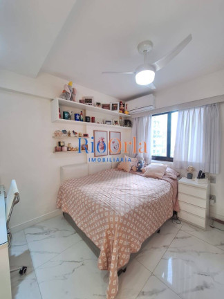 Imagem Apartamento com 4 Quartos à Venda, 146 m² em Barra Da Tijuca - Rio De Janeiro