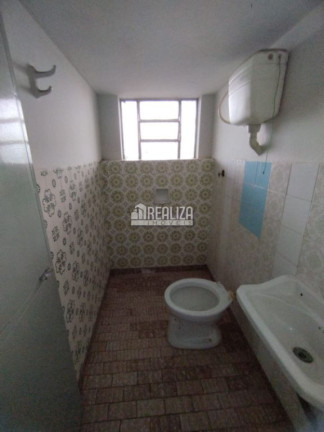 Imagem Casa com 3 Quartos para Alugar, 256 m² em Nossa Senhora Da Abadia - Uberaba Imagem Casa com 3 Quartos para Alugar, 256 m² em Nossa Senhora Da Abadia - Uberaba
