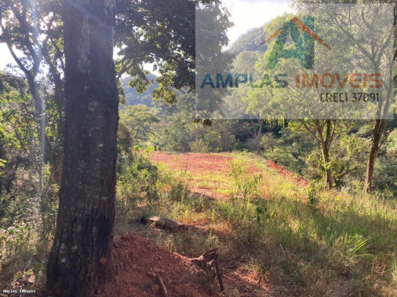 Imagem Fazenda à Venda, 2 m² em Pequi