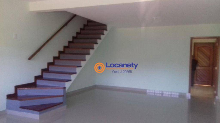 Imagem Casa com 3 Quartos para Alugar, 130 m² em Roncon - Ribeirão Pires Imagem Casa com 3 Quartos para Alugar, 130 m² em Roncon - Ribeirão Pires