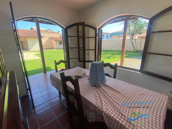 Imagem Casa com 4 Quartos à Venda, 1.200 m² em Itanhaém Imagem Casa com 4 Quartos à Venda, 1.200 m² em Itanhaém