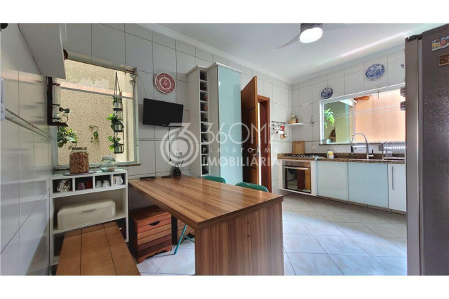 Imagem Casa com 3 Quartos à Venda, 172 m² em Jardim Hollywood - São Bernardo Do Campo Imagem Casa com 3 Quartos à Venda, 172 m² em Jardim Hollywood - São Bernardo Do Campo