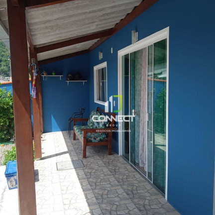 Imagem Casa com 2 Quartos à Venda, 117 m² em Espinheiros - Itajaí Imagem Casa com 2 Quartos à Venda, 117 m² em Espinheiros - Itajaí