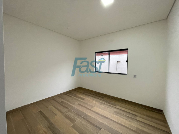 Imagem Casa com 2 Quartos à Venda, 180 m² em Jardim Comodoro - Cuiabá Imagem Casa com 2 Quartos à Venda, 180 m² em Jardim Comodoro - Cuiabá