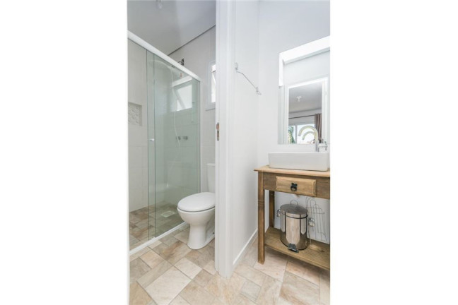 Imagem Casa com 3 Quartos à Venda, em Estância Velha - Canoas Imagem Casa com 3 Quartos à Venda, em Estância Velha - Canoas