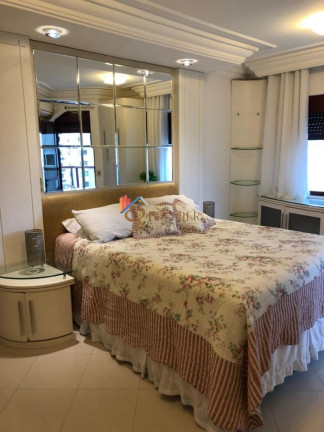 Imagem Apartamento com 4 Quartos à Venda, 190 m² em Centro - Florianópolis Imagem Apartamento com 4 Quartos à Venda, 190 m² em Centro - Florianópolis
