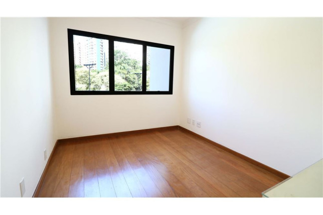 Imagem Imóvel com 3 Quartos à Venda, em Vila Andrade - São Paulo Imagem Imóvel com 3 Quartos à Venda, em Vila Andrade - São Paulo