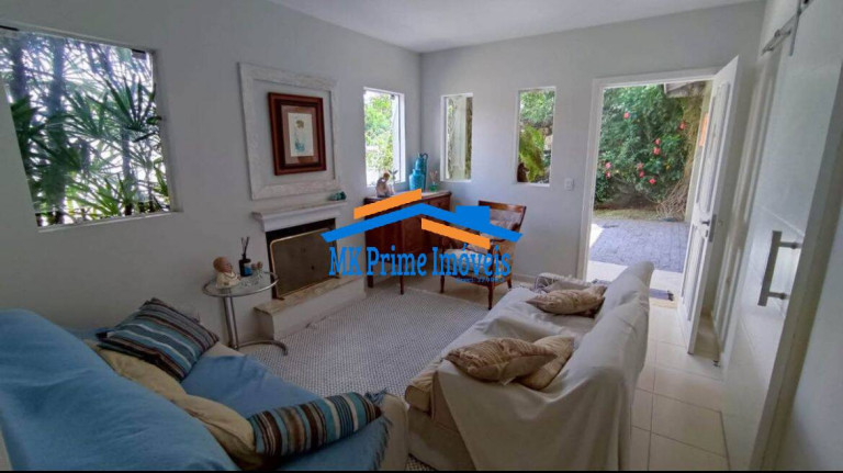 Imagem Casa com 4 Quartos à Venda, 230 m² em Chácara Das Paineiras - Carapicuíba Imagem Casa com 4 Quartos à Venda, 230 m² em Chácara Das Paineiras - Carapicuíba