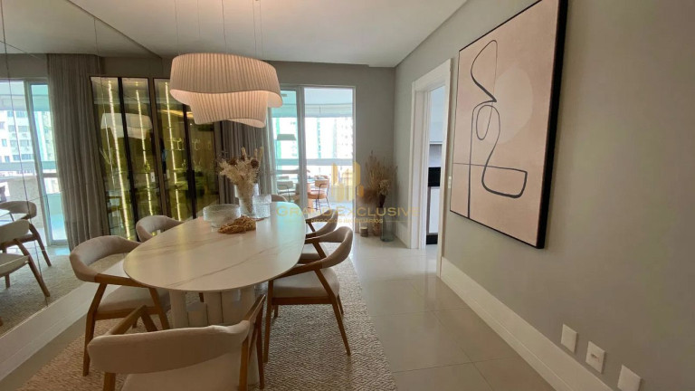 Imagem Apartamento com 3 Quartos à Venda, 138 m² em Centro - Balneário Camboriú Imagem Apartamento com 3 Quartos à Venda, 138 m² em Centro - Balneário Camboriú