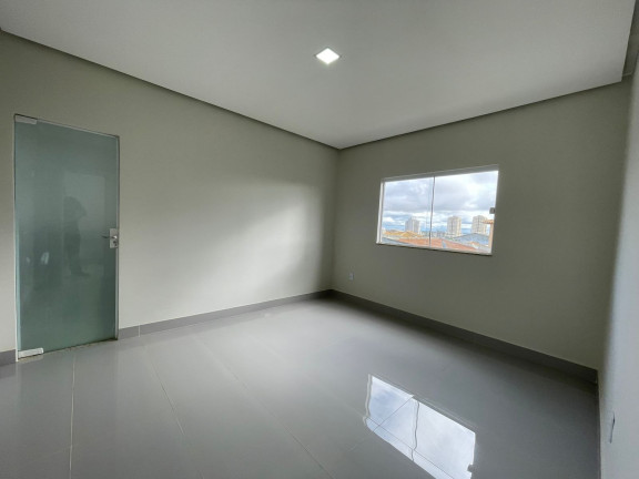 Imagem Casa com 3 Quartos à Venda, 200 m² em Candeias - Vitória Da Conquista Imagem Casa com 3 Quartos à Venda, 200 m² em Candeias - Vitória Da Conquista