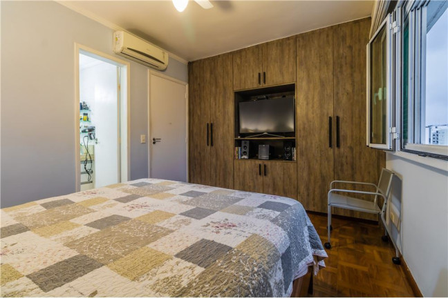 Imagem Imóvel com 2 Quartos à Venda, em Moema - São Paulo Imagem Imóvel com 2 Quartos à Venda, em Moema - São Paulo