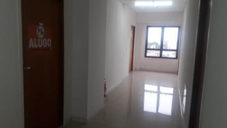 Sala Comercial à Venda, 39 m² em Centro - Pindamonhangaba