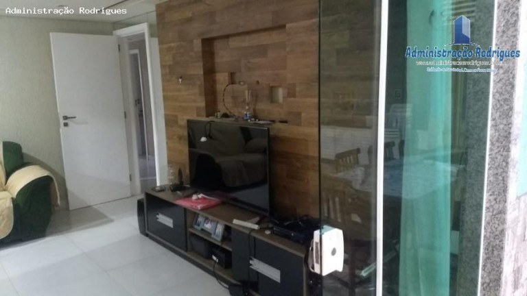 Casa com 2 Quartos para Alugar, 120 m² em Vista Alegre - São Gonçalo