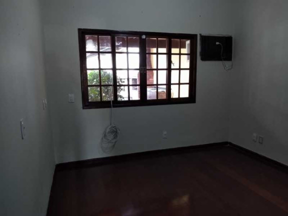 Imagem Imóvel com 2 Quartos à Venda, 250 m² em Campo Grande - Rio De Janeiro Imagem Imóvel com 2 Quartos à Venda, 250 m² em Campo Grande - Rio De Janeiro
