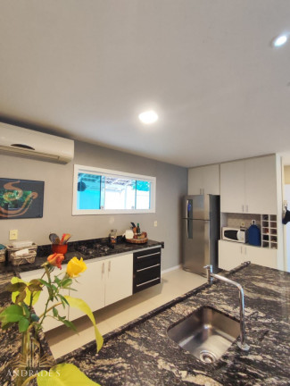 Imagem Casa de Condomínio com 2 Quartos à Venda, 125 m² em Vargem Pequena - Rio De Janeiro