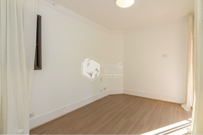 Imagem Apartamento com 2 Quartos à Venda, 127 m² em Moema - São Paulo Imagem Apartamento com 2 Quartos à Venda, 127 m² em Moema - São Paulo