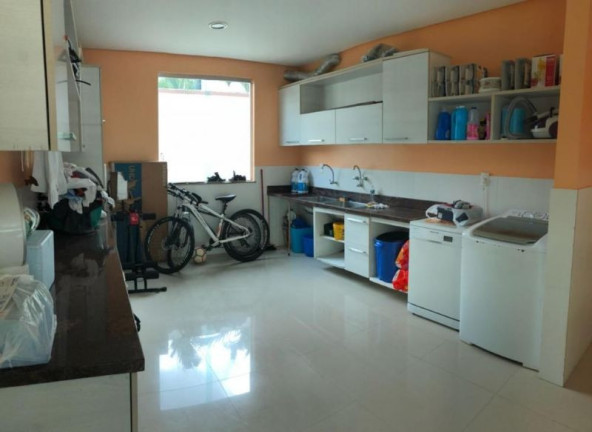 Imagem Imóvel com 4 Quartos à Venda, 750 m² em Tarumã - Manaus Imagem Imóvel com 4 Quartos à Venda, 750 m² em Tarumã - Manaus