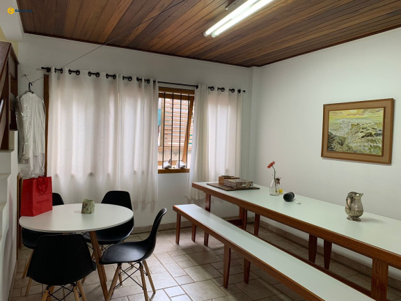 Imagem Casa com 3 Quartos à Venda, 318 m² em Trindade - Florianópolis Imagem Casa com 3 Quartos à Venda, 318 m² em Trindade - Florianópolis