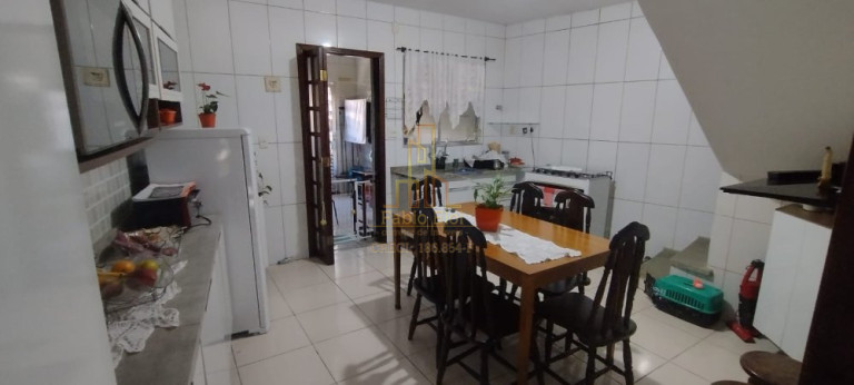 Imagem Casa com 3 Quartos à Venda, 110 m² em Centro - Ribeirão Pires Imagem Casa com 3 Quartos à Venda, 110 m² em Centro - Ribeirão Pires