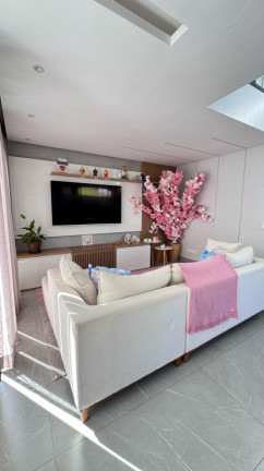 Imagem Casa de Condomínio com 3 Quartos à Venda, 250 m² em Condomínio Residencial Fogaça - Jacareí Imagem Casa de Condomínio com 3 Quartos à Venda, 250 m² em Condomínio Residencial Fogaça - Jacareí