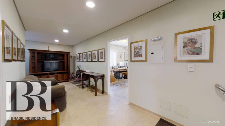 Imagem Sobrado com 10 Quartos à Venda, 374 m² em Moema - São Paulo Imagem Sobrado com 10 Quartos à Venda, 374 m² em Moema - São Paulo
