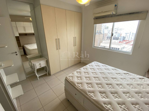 Imagem Apartamento com 3 Quartos para Alugar, 131 m² em Centro - Balneário Camboriú
