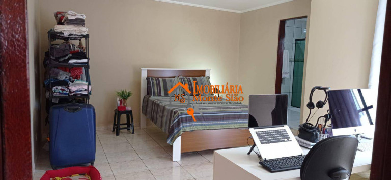 Imagem Sobrado com 6 Quartos à Venda, 150 m² em Vila Nova Bonsucesso - Guarulhos Imagem Sobrado com 6 Quartos à Venda, 150 m² em Vila Nova Bonsucesso - Guarulhos