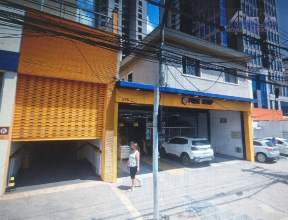Casa com 7 Quartos para Alugar, 300 m² em Vila Regente Feijó - São Paulo