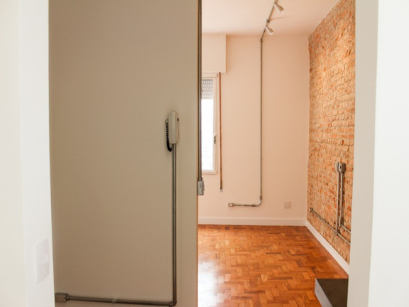 Kitnet com 1 Quarto à Venda, 29 m² em República - São Paulo