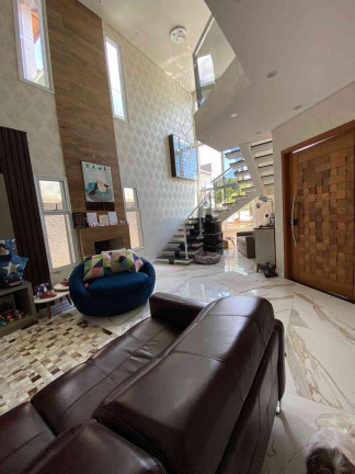 Imagem Casa com 4 Quartos à Venda, 300 m² em Brisas - Mogi Das Cruzes Imagem Casa com 4 Quartos à Venda, 300 m² em Brisas - Mogi Das Cruzes