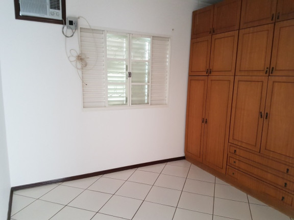 Imagem Casa com 3 Quartos à Venda, 420 m² em Jardim Estoril Ii - Bauru Imagem Casa com 3 Quartos à Venda, 420 m² em Jardim Estoril Ii - Bauru