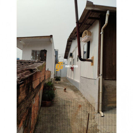 Imagem Casa com 2 Quartos à Venda, em Tabuleiro - Camboriú Imagem Casa com 2 Quartos à Venda, em Tabuleiro - Camboriú
