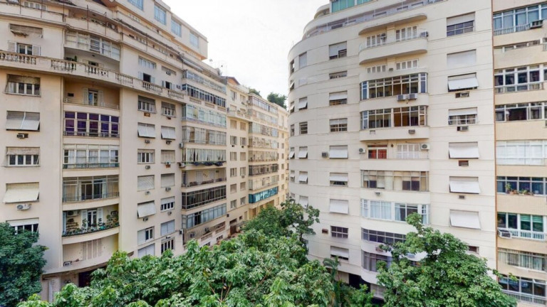 Imagem Imóvel com 3 Quartos à Venda, 130 m² em Flamengo - Rio De Janeiro Imagem Imóvel com 3 Quartos à Venda, 130 m² em Flamengo - Rio De Janeiro