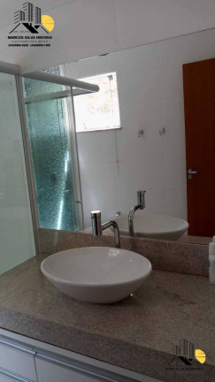 Imagem Casa com 4 Quartos à Venda, 360 m² em Santa Mônica - Uberlândia Imagem Casa com 4 Quartos à Venda, 360 m² em Santa Mônica - Uberlândia