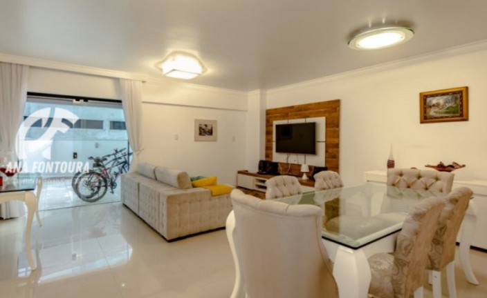 Foto do imóvel Apartamento com 3 Quartos à Venda, 230 m² em Centro - Balneário Camboriú