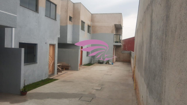 Imagem Casa com 3 Quartos à Venda, 70 m² em Alto Boqueirão - Curitiba Imagem Casa com 3 Quartos à Venda, 70 m² em Alto Boqueirão - Curitiba