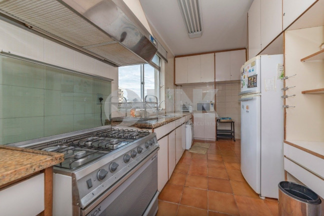 Imagem Apartamento com 3 Quartos à Venda, 171 m² em Rio Branco - Porto Alegre Imagem Apartamento com 3 Quartos à Venda, 171 m² em Rio Branco - Porto Alegre
