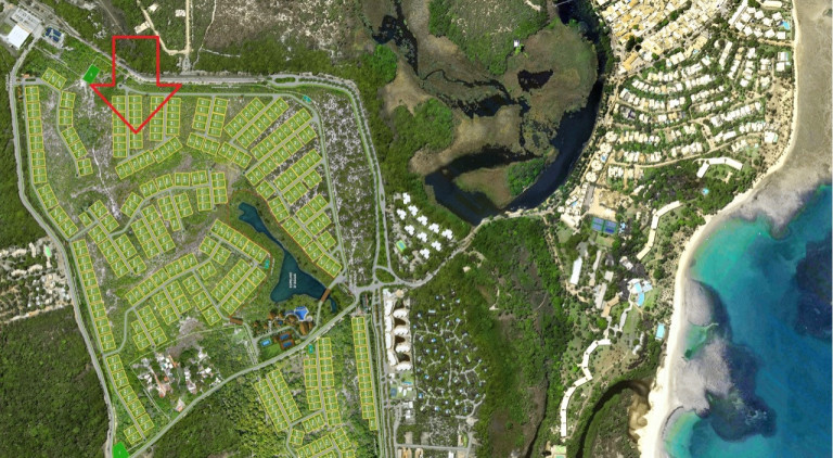 Terreno à Venda, 700 m² em Praia Do Forte - Mata De São João
