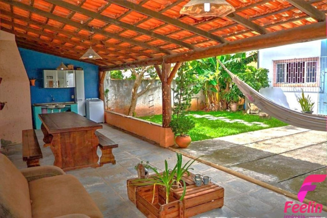 Imagem Casa com 3 Quartos à Venda, 180 m² em Campeche - Florianópolis Imagem Casa com 3 Quartos à Venda, 180 m² em Campeche - Florianópolis