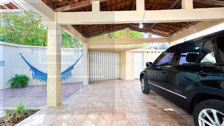 Imagem Casa com 3 Quartos à Venda, 210 m² em álvaro Weyne - Fortaleza
