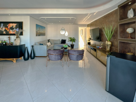 Imagem Cobertura com 3 Quartos à Venda, 455 m² em Balneário - Florianópolis Imagem Cobertura com 3 Quartos à Venda, 455 m² em Balneário - Florianópolis