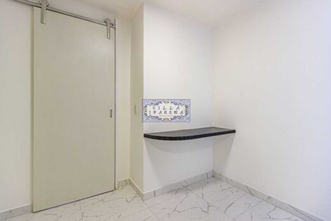 Imagem Apartamento com 2 Quartos à Venda, 68 m² em Lagoa - Rio De Janeiro Imagem Apartamento com 2 Quartos à Venda, 68 m² em Lagoa - Rio De Janeiro