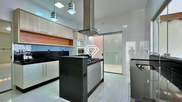 Imagem Casa à Venda, 240 m² em Plano Diretor Sul - Palmas Imagem Casa à Venda, 240 m² em Plano Diretor Sul - Palmas