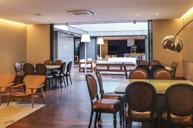 Imagem Imóvel com 4 Quartos à Venda, 435 m² em Moinhos De Vento - Porto Alegre Imagem Imóvel com 4 Quartos à Venda, 435 m² em Moinhos De Vento - Porto Alegre