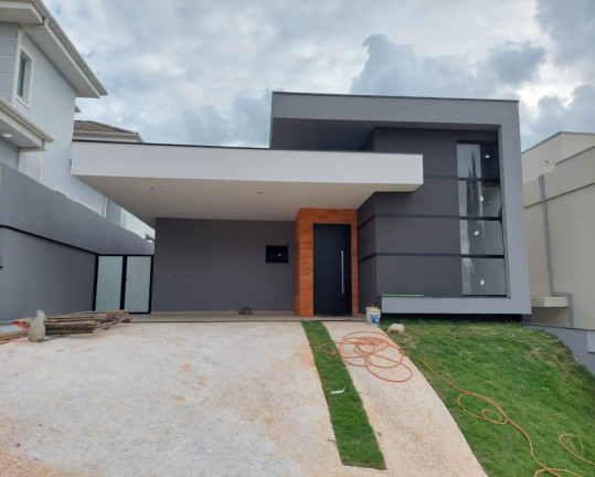 Casa com 3 Quartos à Venda, 200 m² em Swiss Park - Campinas