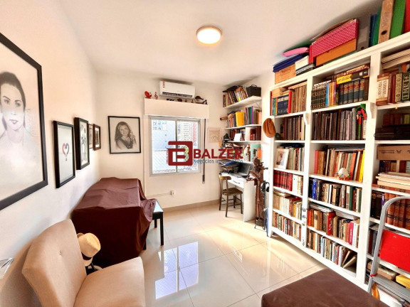 Imagem Apartamento com 3 Quartos à Venda, 117 m² em Centro - Florianópolis Imagem Apartamento com 3 Quartos à Venda, 117 m² em Centro - Florianópolis