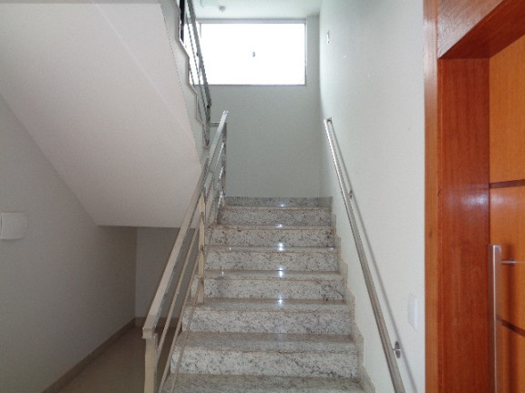 Imagem Imóvel com 2 Quartos à Venda, 517 m² em Ibituruna - Montes Claros Imagem Imóvel com 2 Quartos à Venda, 517 m² em Ibituruna - Montes Claros